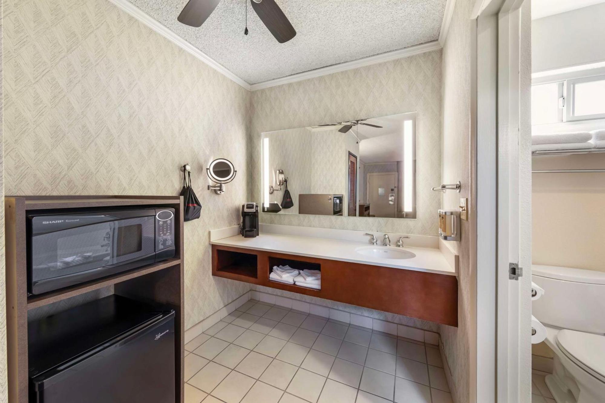 Hotel Western Black Oak 3*