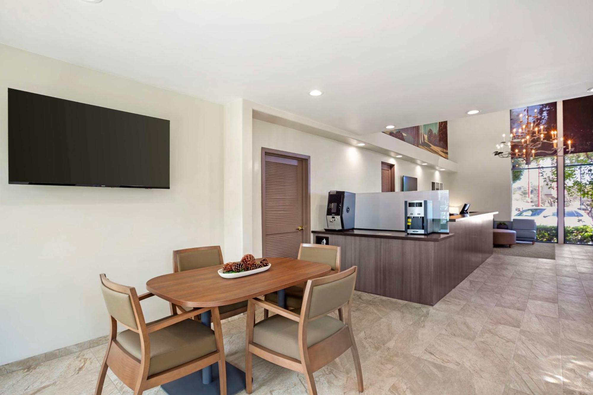 Hotel Western Black Oak