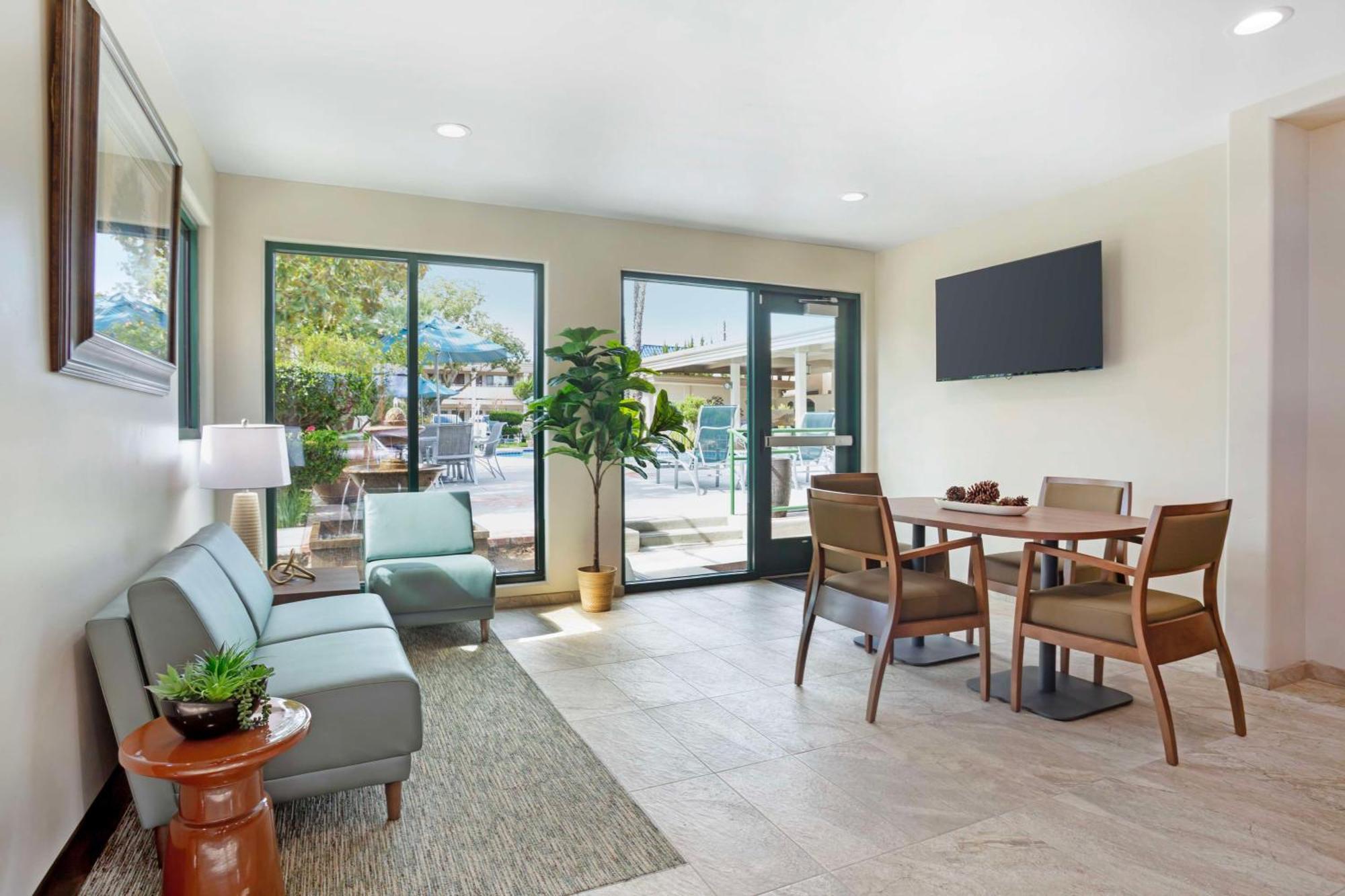 Hotel Western Black Oak 3*
