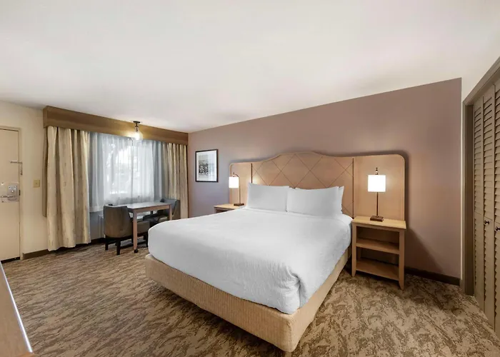 Best Western Plus Black Oak