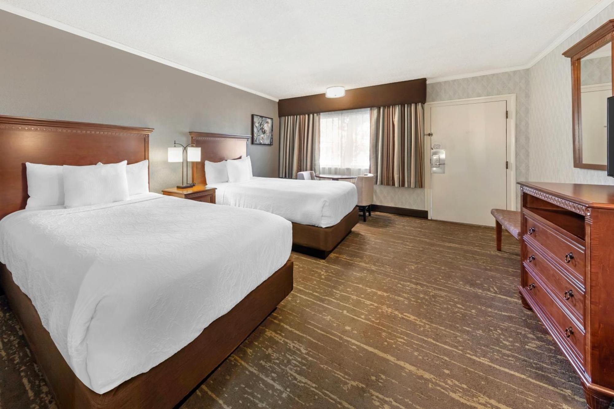 Hotel Western Black Oak