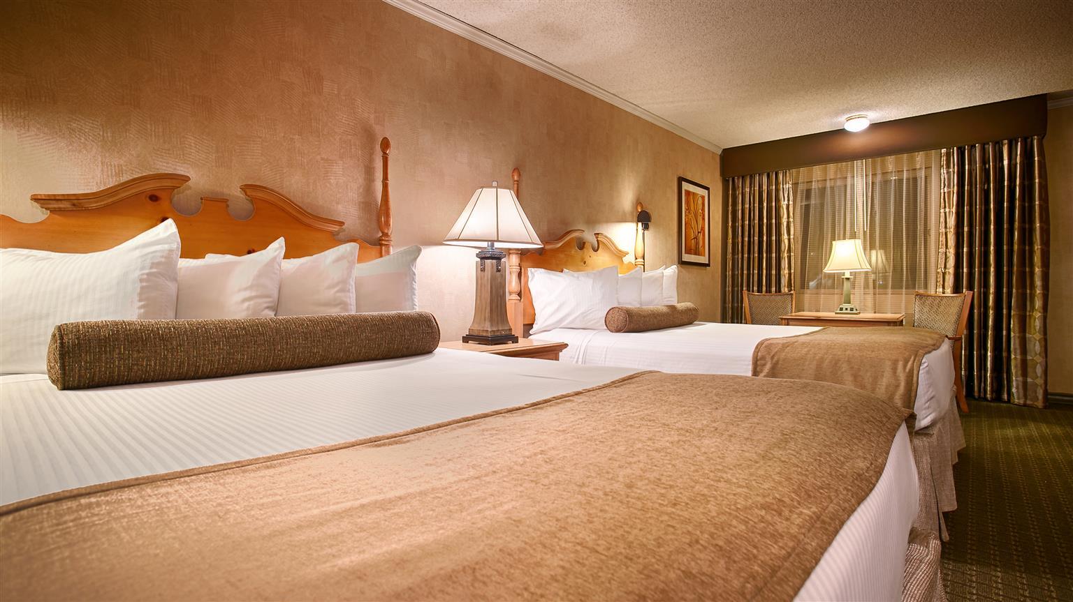 Western Black Oak Hotel